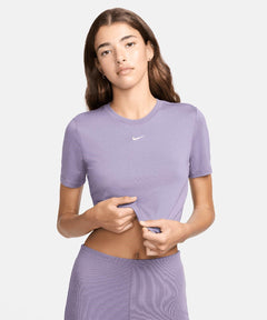Nike Sportswear Essential Slim Cropped T-Shirt