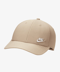 Nike Dri-FIT Club Structured Metal Logo Cap