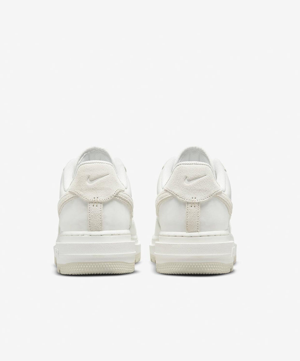 Nike Air Force 1 Luxe - Görsel 5