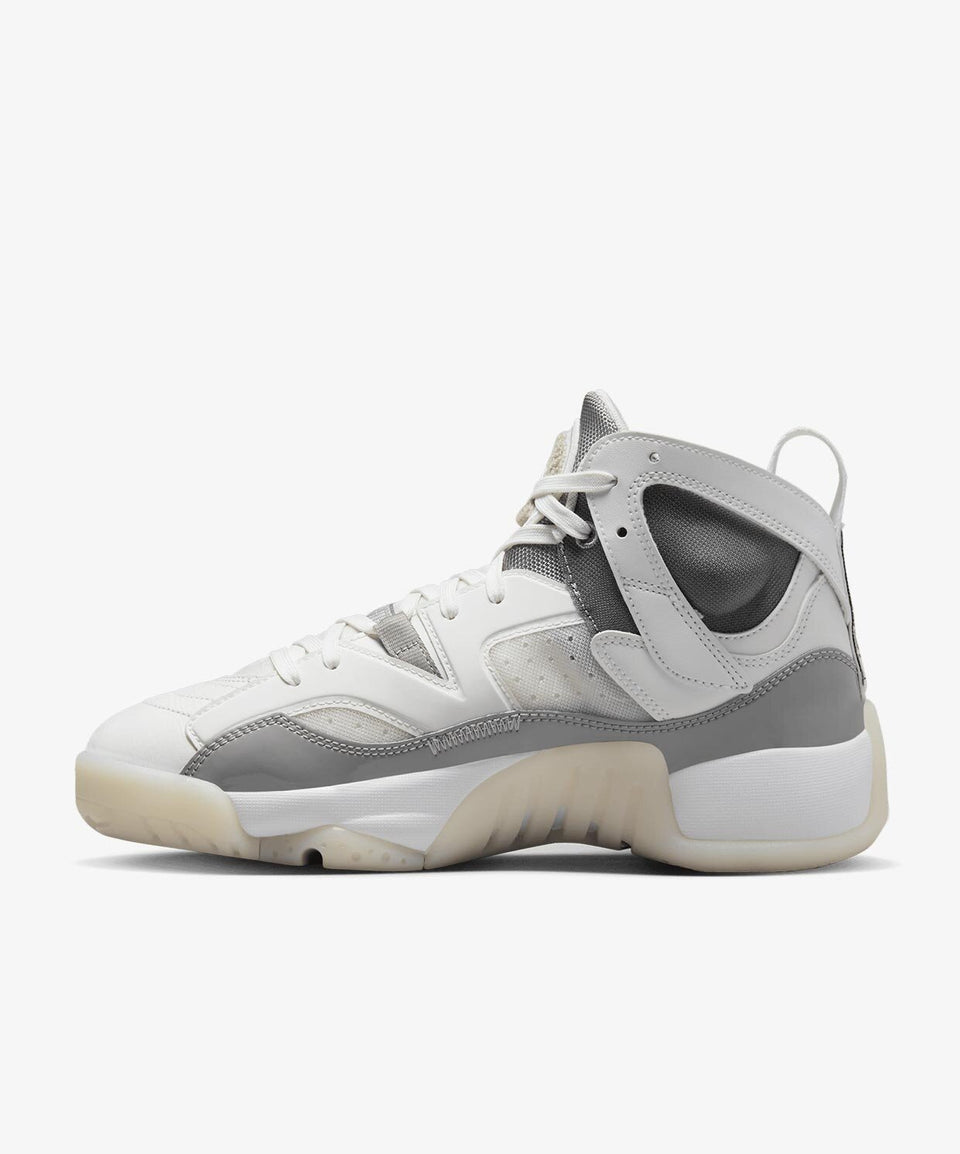 Jordan Wmns Jumpman Two Trey - Görsel 3