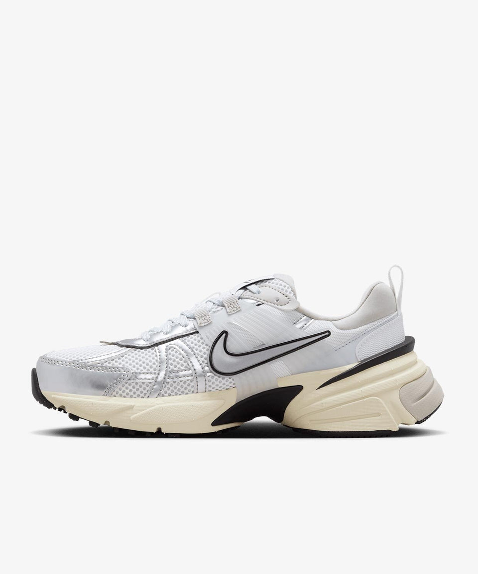 Nike V2K Run - Görsel 3
