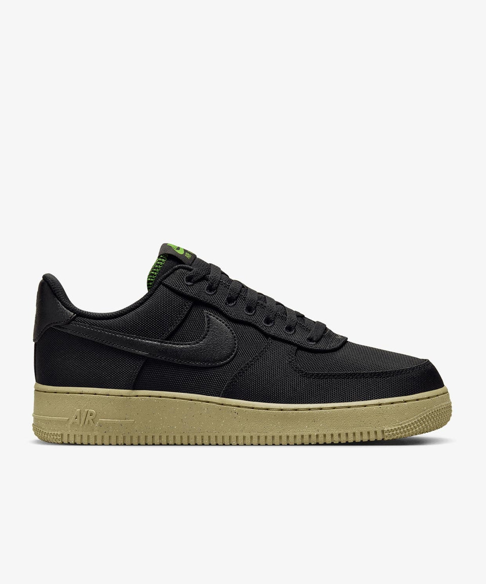 Nike Air Force 1 '07 Lv8 - Görsel 2