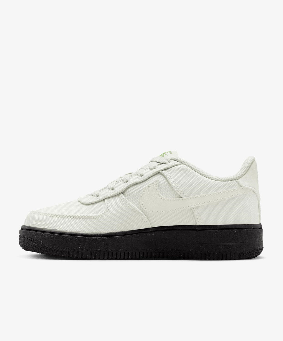 Nike Air Force 1 Lv8 3 (Gs) - Görsel 3