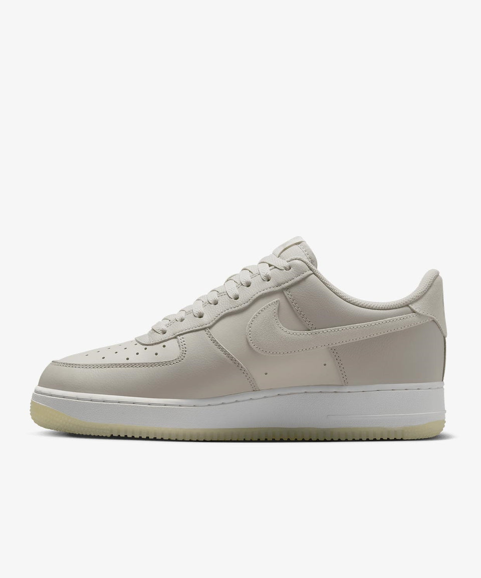 Nike Air Force 1 '07 Lv8 - Görsel 3