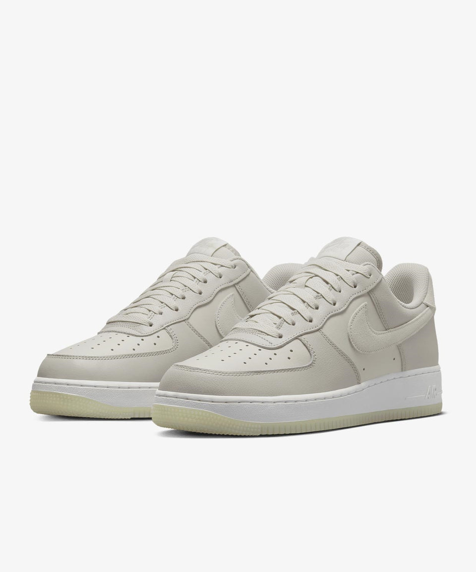 Nike Air Force 1 '07 Lv8 - Görsel 4