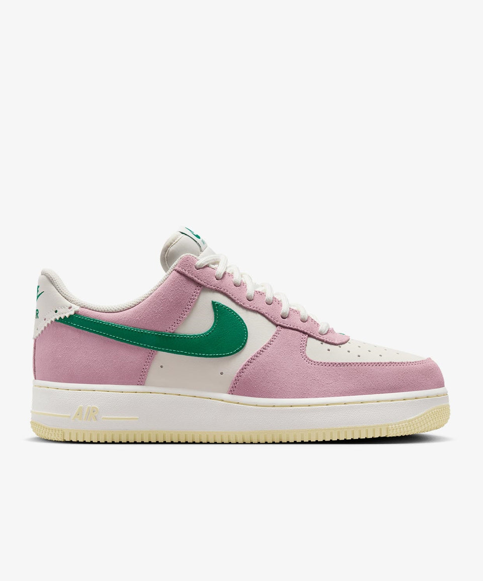 Nike Air Force 1 '07 Lv8 - Görsel 2