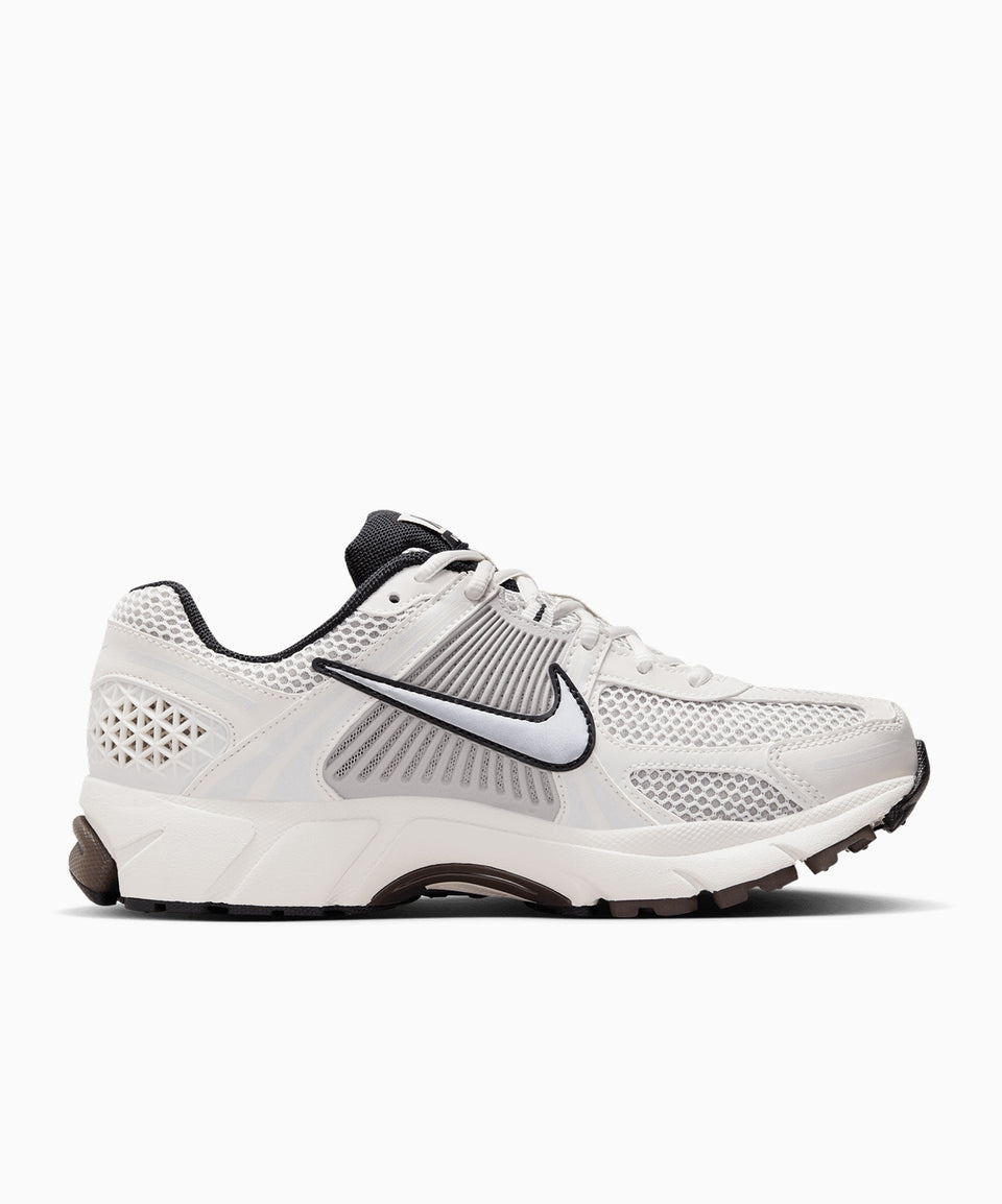 Nike Zoom Vomero 5 - Görsel 2