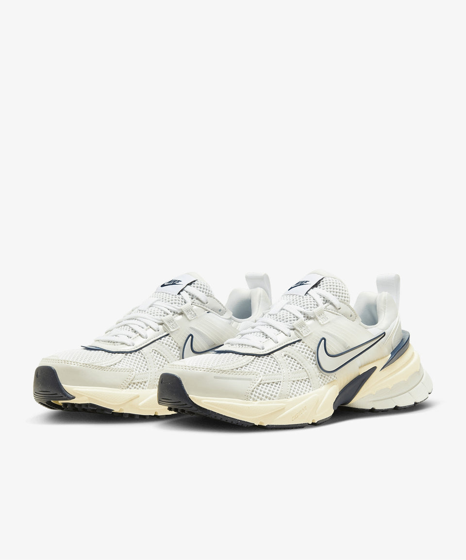 Nike V2K Run - Görsel 4