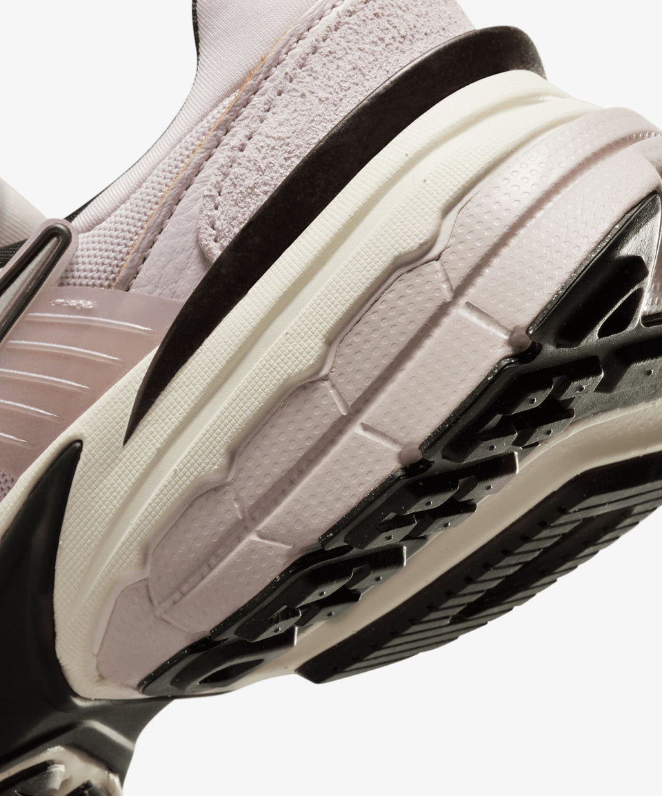 Nike V2K Run - Görsel 6