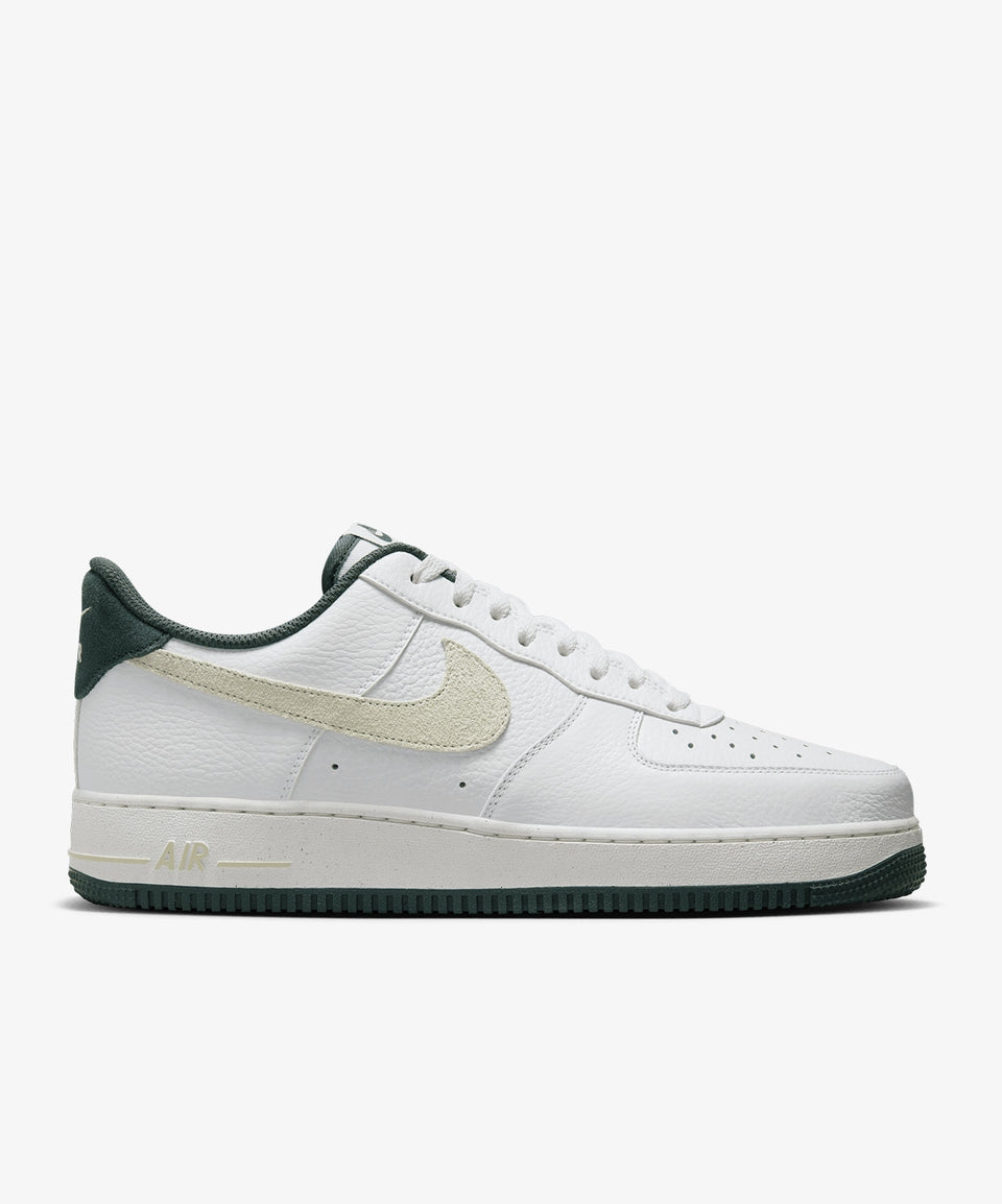 Nike Air Force 1 '07 Lv8 - Görsel 2