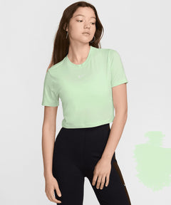 Nike Sportswear Essential Slim Cropped T-Shirt