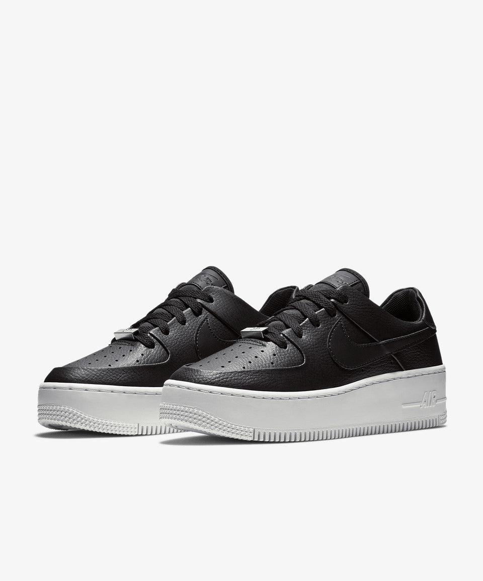 Nike Nike Air Force 1 AR5339 Sage Low