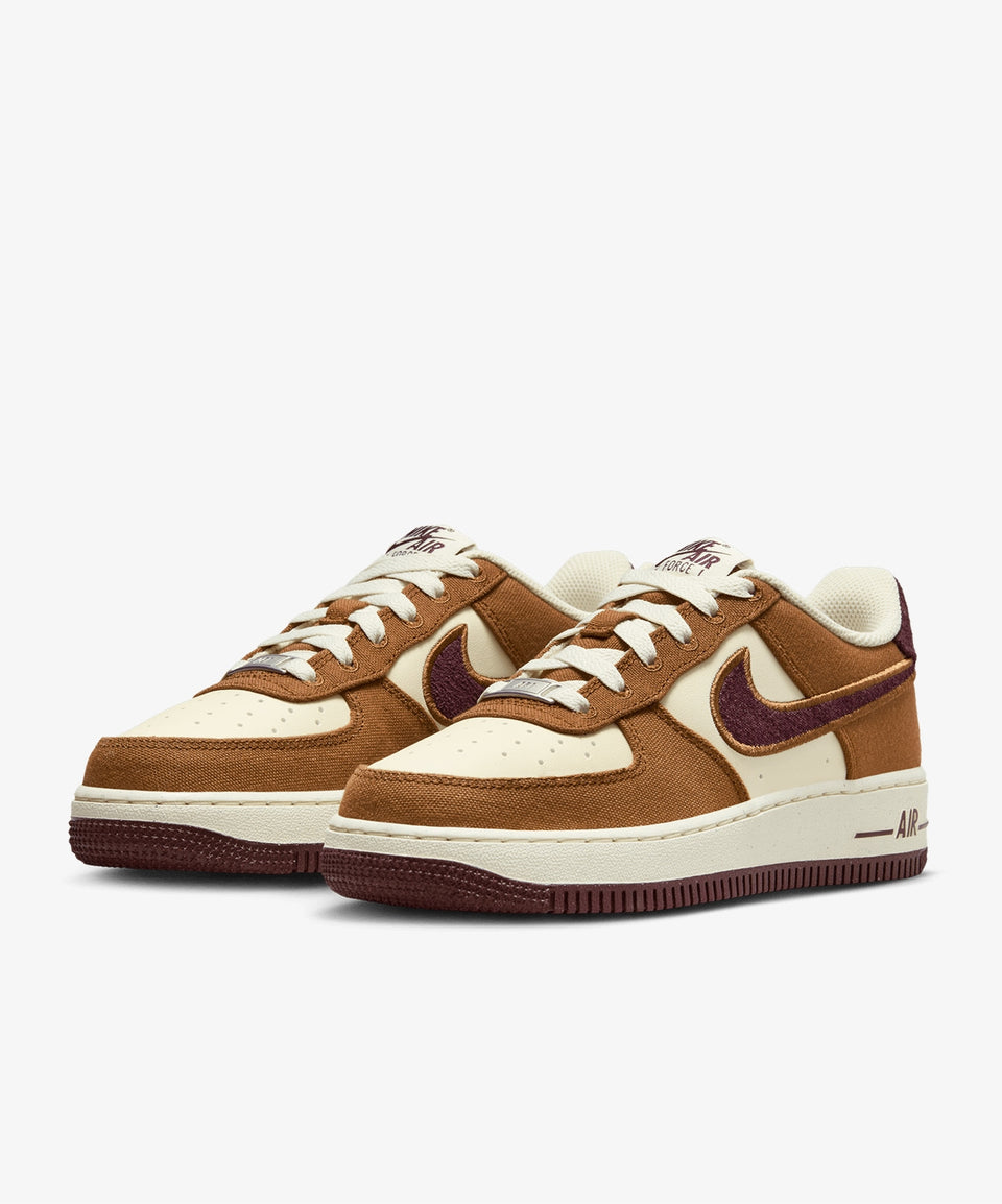 Nike Air Force 1 Lv8 (Gs) - Görsel 4