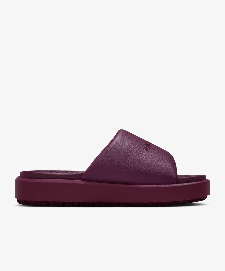 Jordan Sophia Slides - Görsel 2
