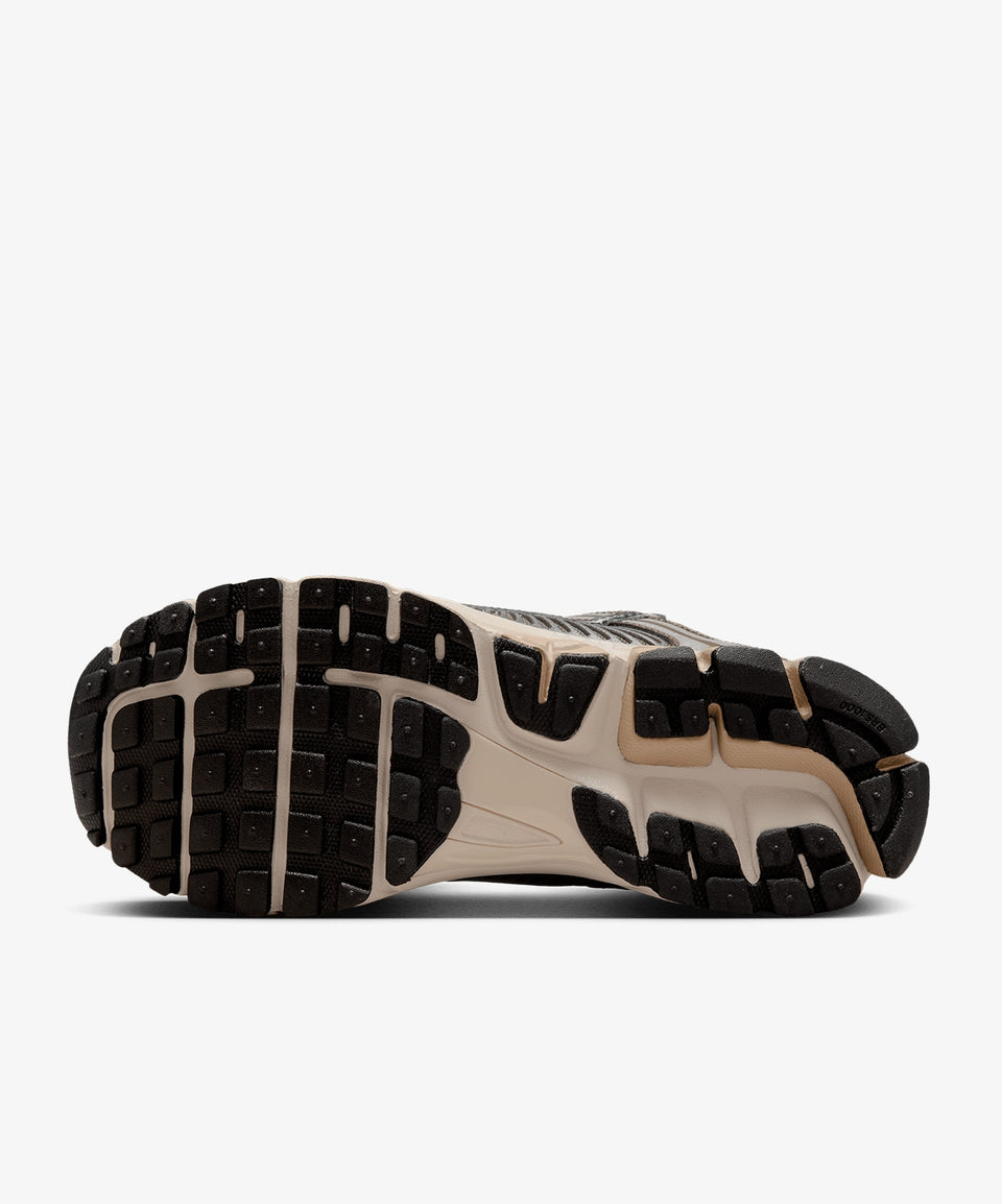 Nike Zoom Vomero 5 - Görsel 7