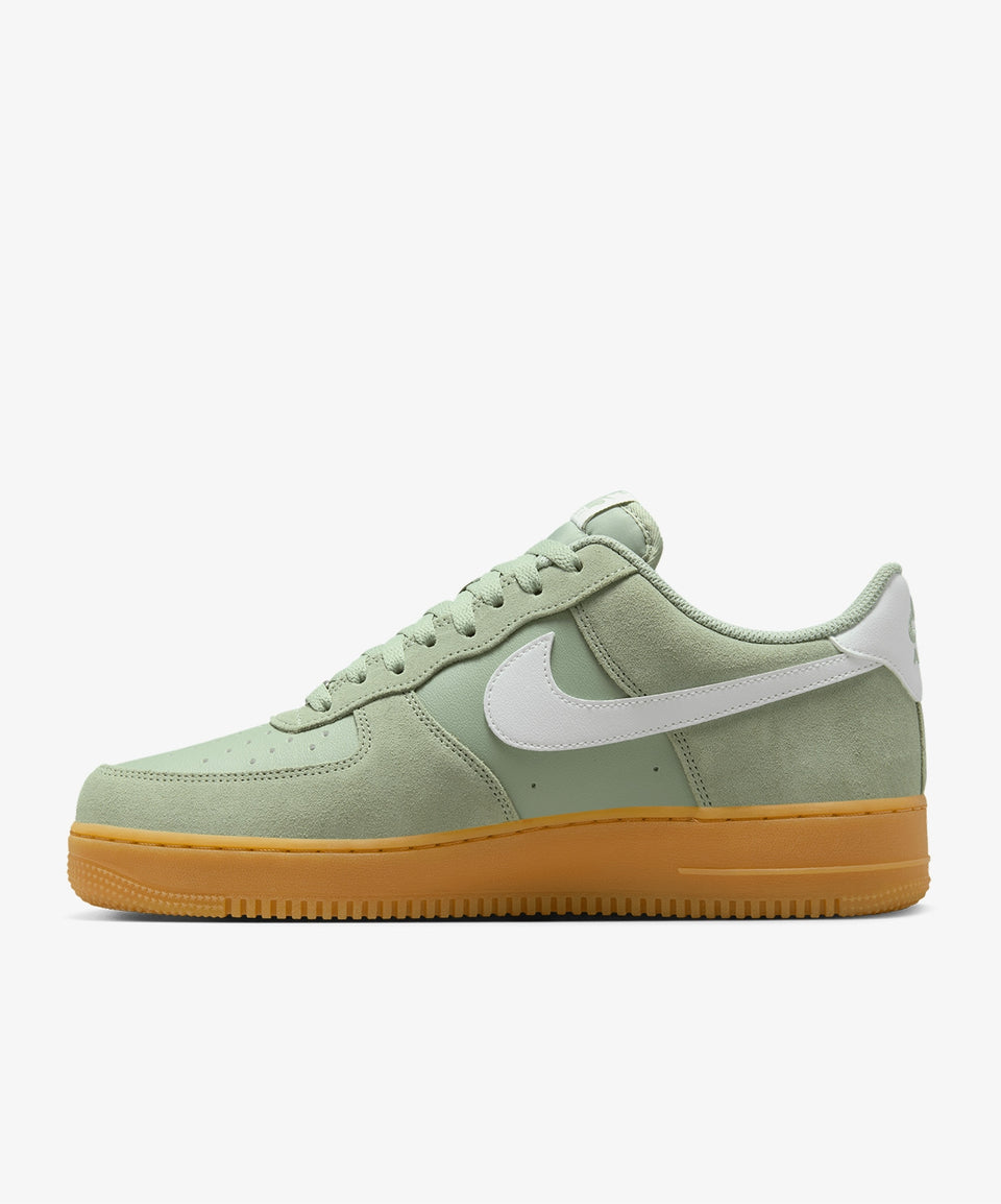 Nike Air Force 1 '07 LV8 - Görsel 3