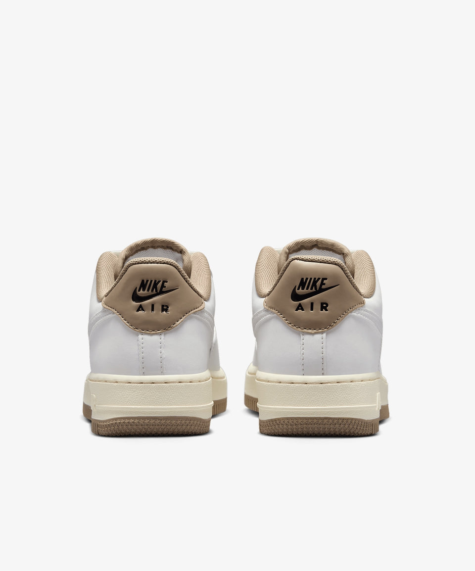 Nike Air Force 1 LV8 (Gs) - Görsel 6