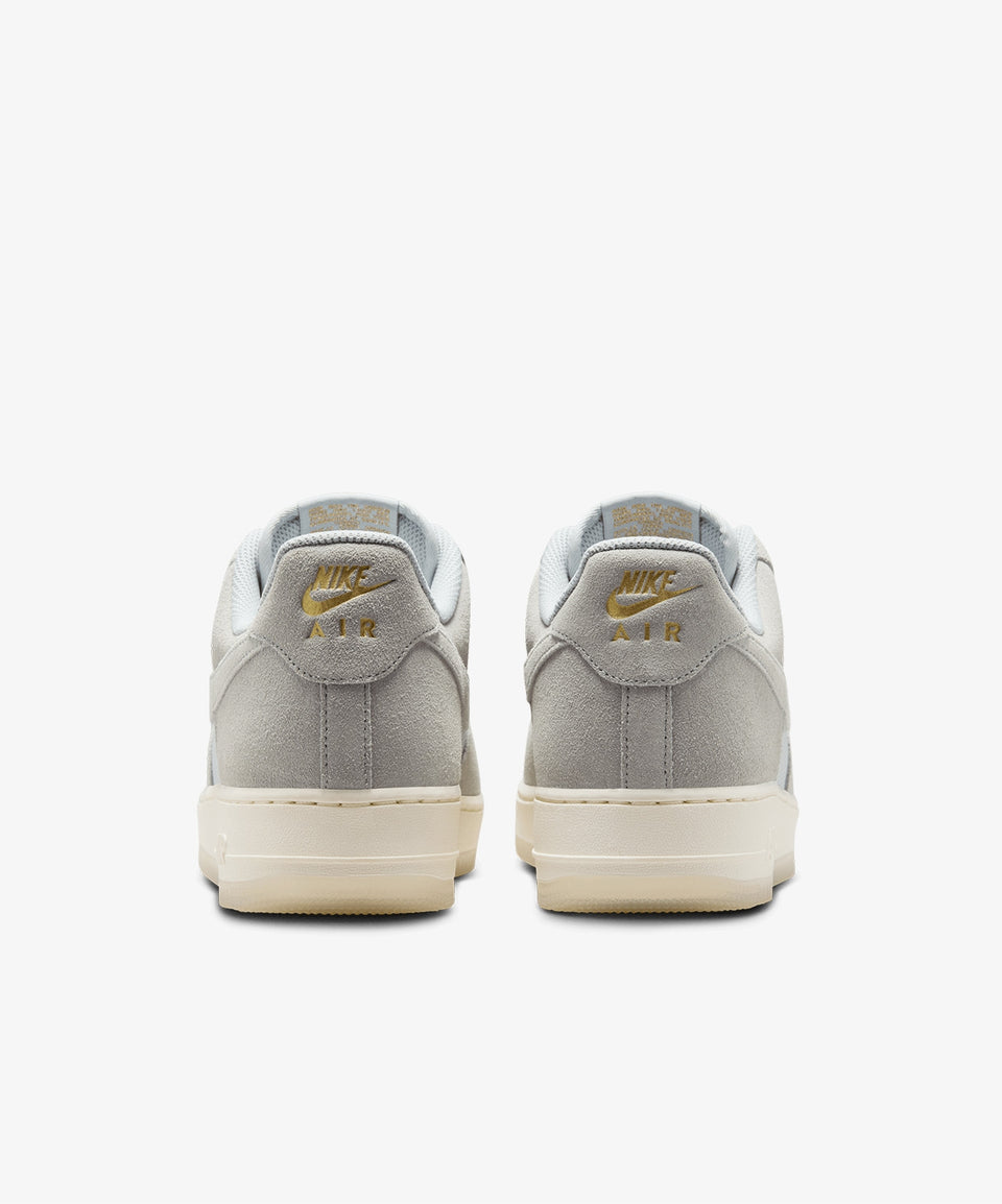 Nike Air Force 1 07 LV8 - Görsel 6