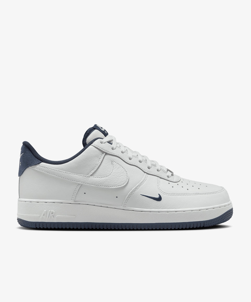 Nike Air Force 1 '07 LV8 - Görsel 2