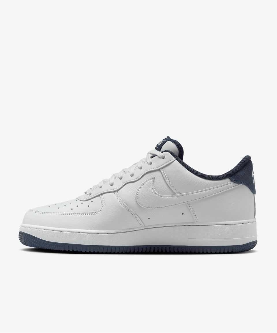 Nike Air Force 1 '07 LV8 - Görsel 3
