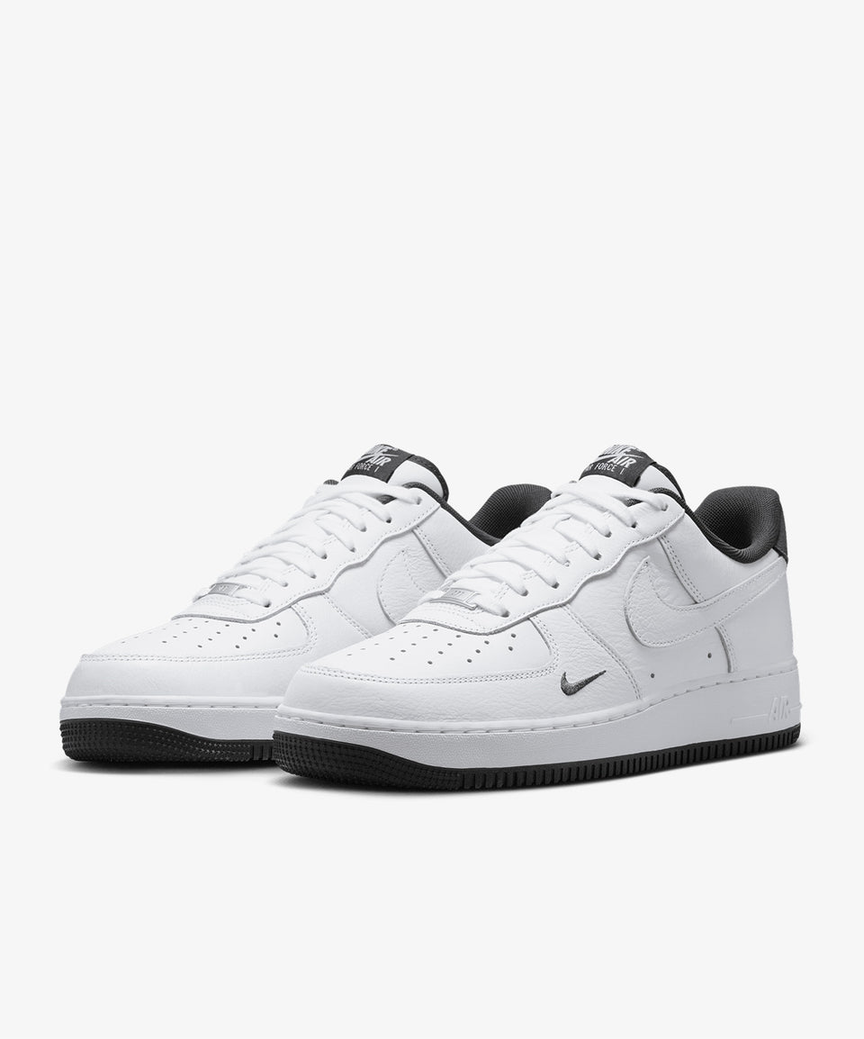 Nike Air Force 1 '07 LV8 - Görsel 4