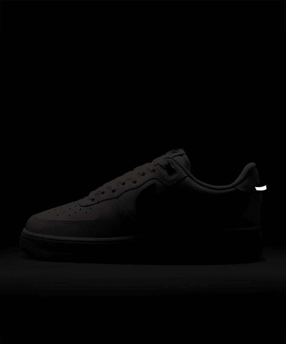 Nike Air Force 1 '07 LV8 - Görsel 4