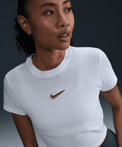 Nike Sportswear Chill Knit Slim Cropped T-Shirt