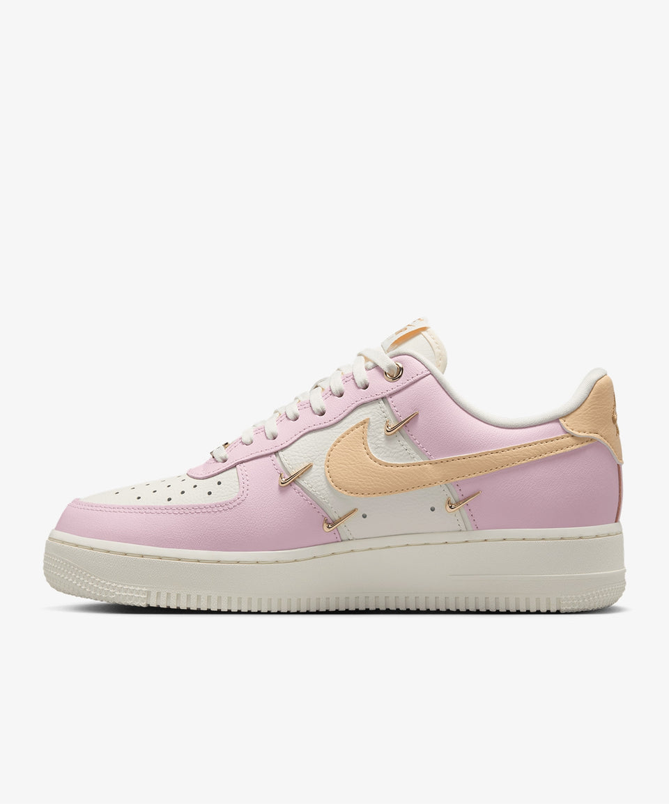 Nike Air Force 1 '07 LX - Görsel 3