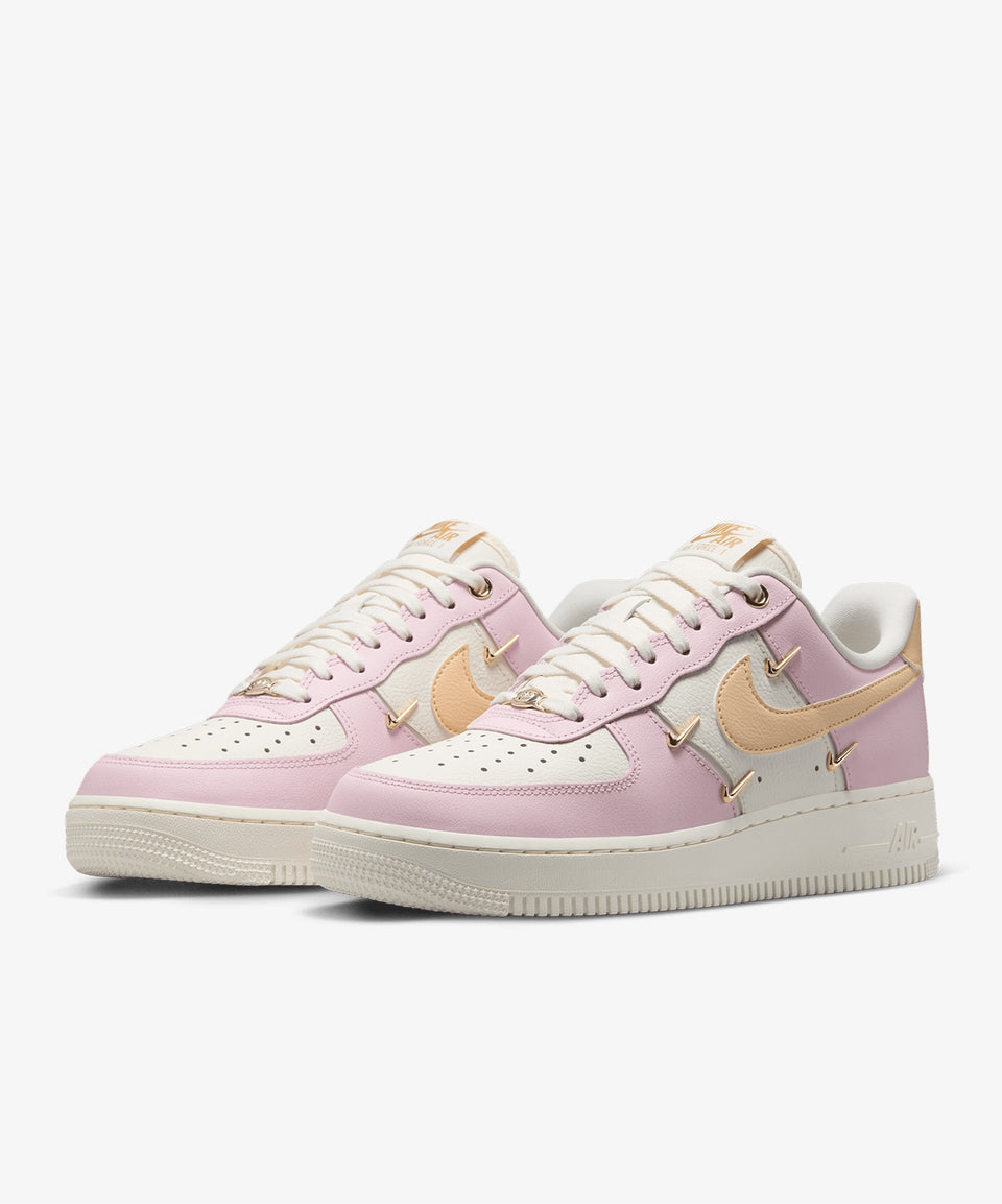 Nike Air Force 1 '07 LX - Görsel 4