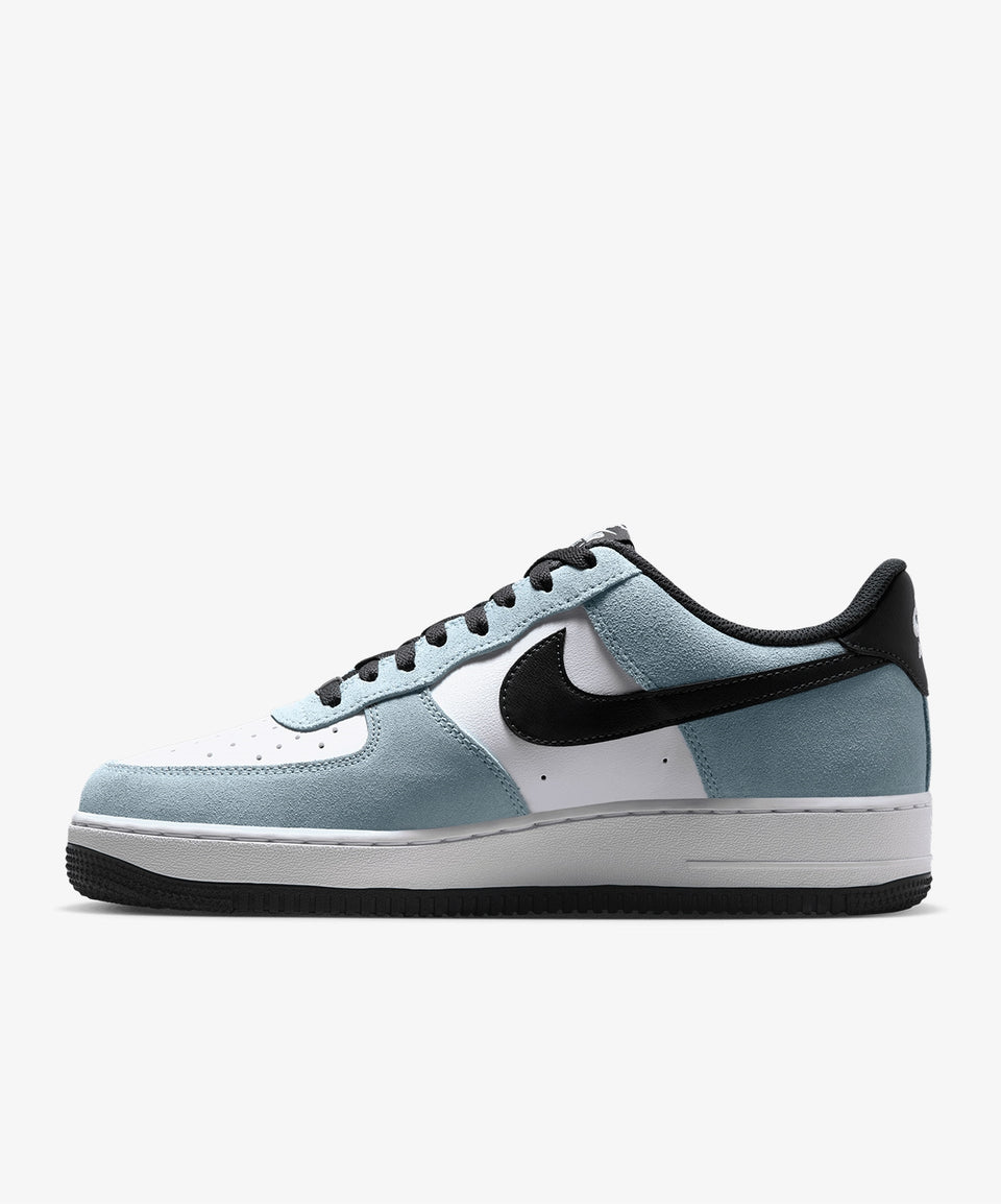 Nike Air Force 1 '07 LV8 - Görsel 3