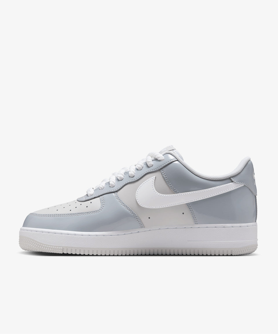 Nike Air Force 1 '07 LV8 - Görsel 3