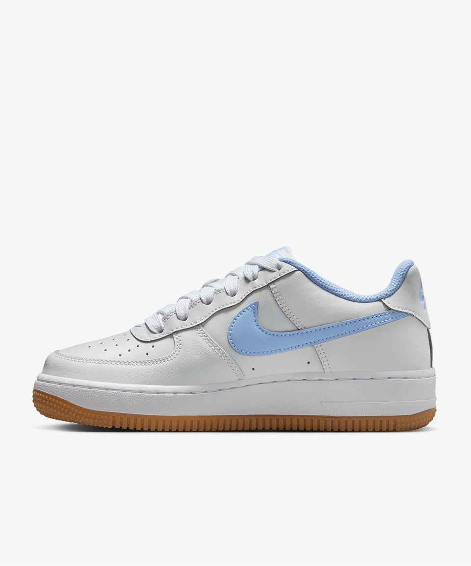 Nike Air Force 1 LV8 (Gs) - Görsel 3