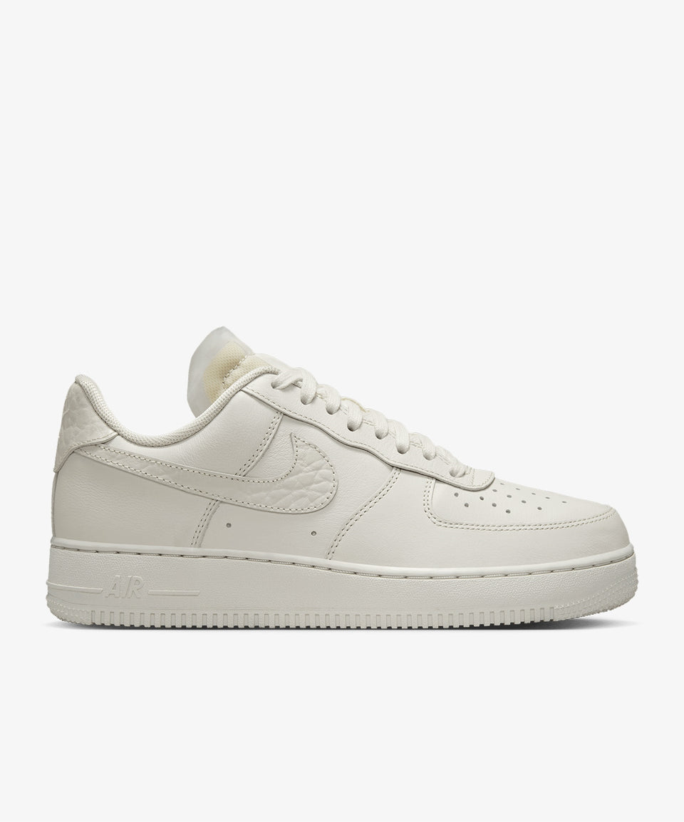 Nike Air Force 1 Low Premium - Görsel 2
