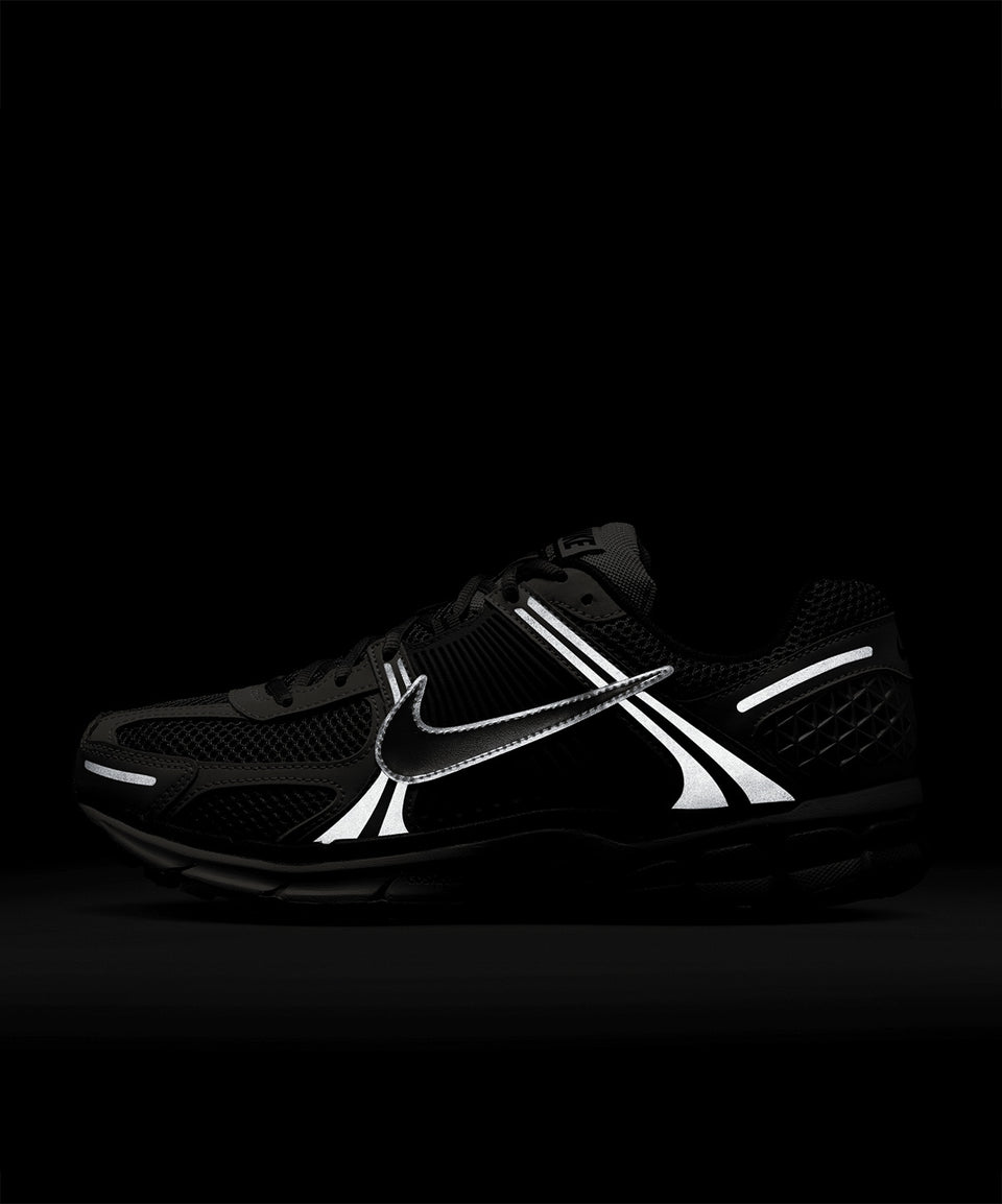 Nike Zoom Vomero 5 - Görsel 4