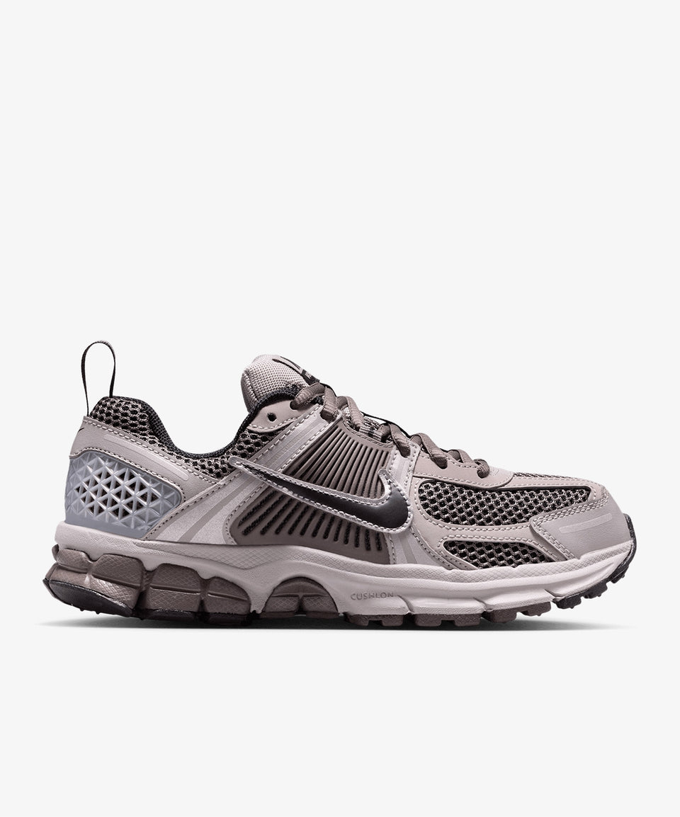 Nike Vomero 5 (Gs) - Görsel 2