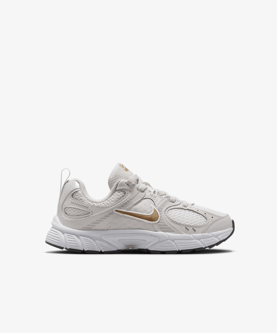 Nike Beyaz Nike V5 Rnr