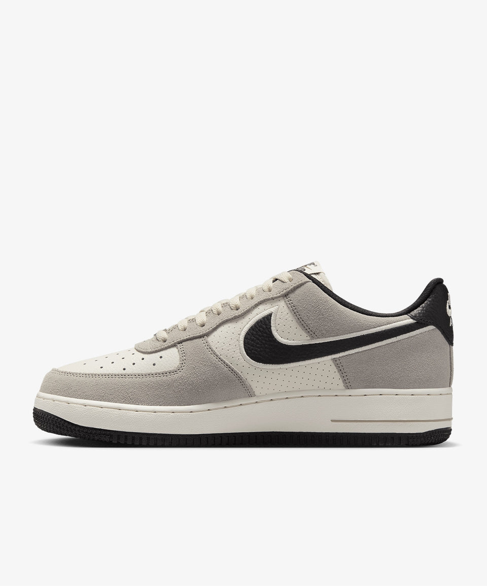 Nike Gri Nike Air Force 1 LV8
