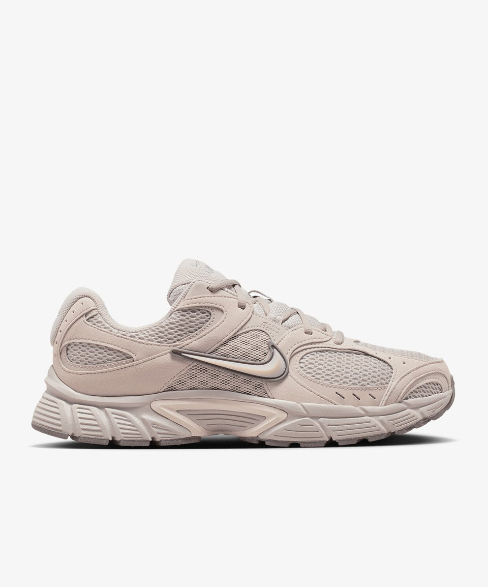 Nike Bej Nike V5