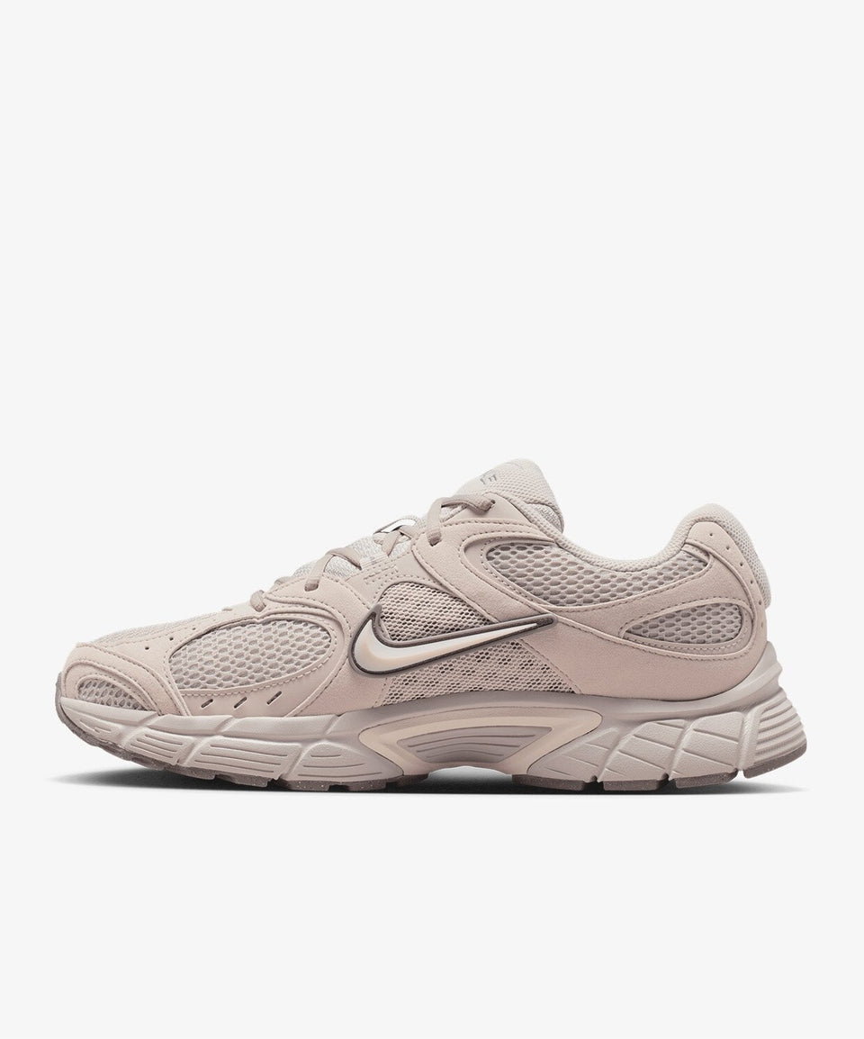 Nike Bej Nike V5