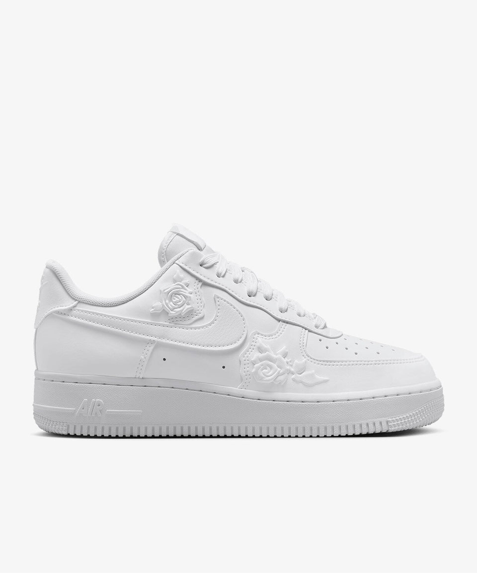 Nike Beyaz Nike Air Force 1