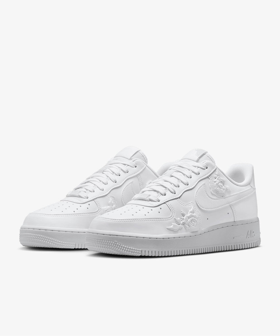 Nike Beyaz Nike Air Force 1