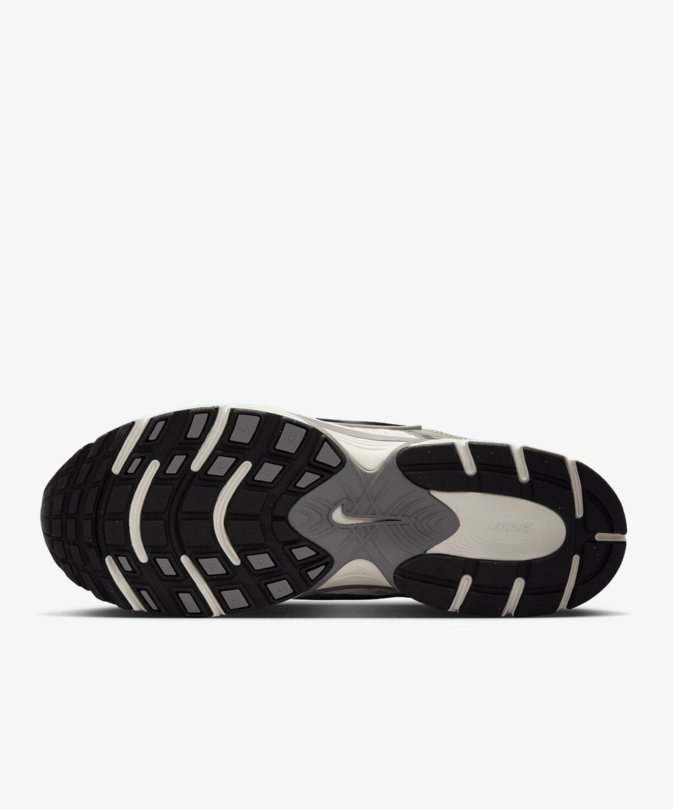 Nike Siyah Nike V5 RNR