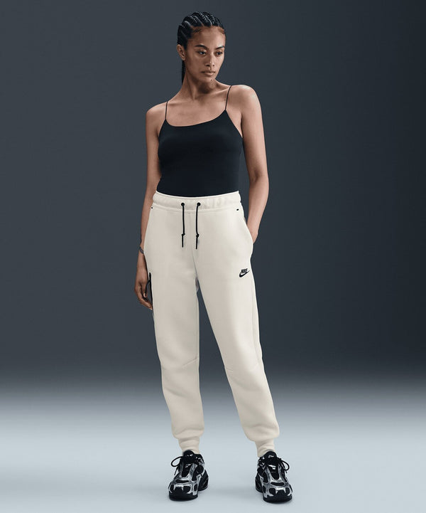 Nike Sportswear Tech Fleece Mid-Rise Sweatpants