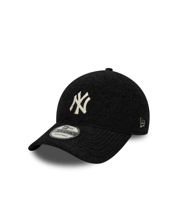 New Era New York Yankees Winter Borg 9Forty
