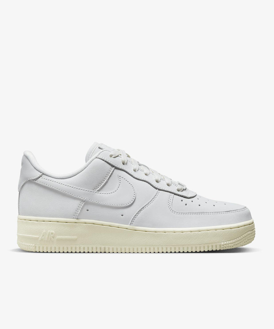 Nike Air Force 1 Premium - Görsel 2