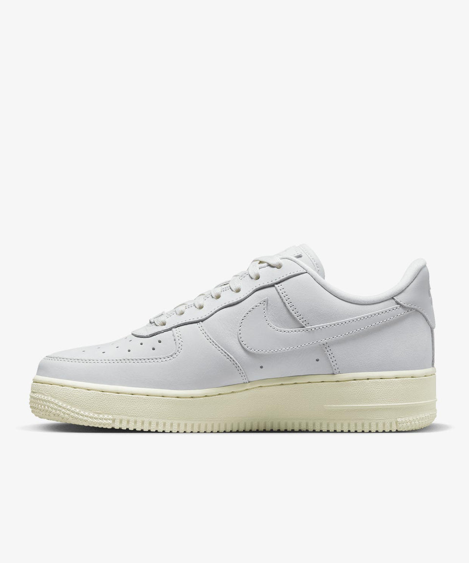 Nike Air Force 1 Premium - Görsel 3