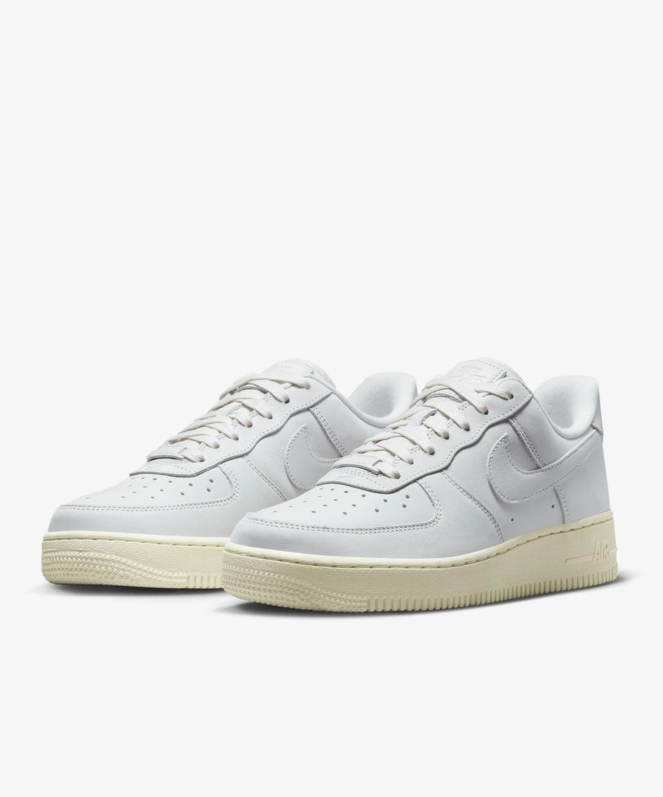 Nike Air Force 1 Premium - Görsel 4