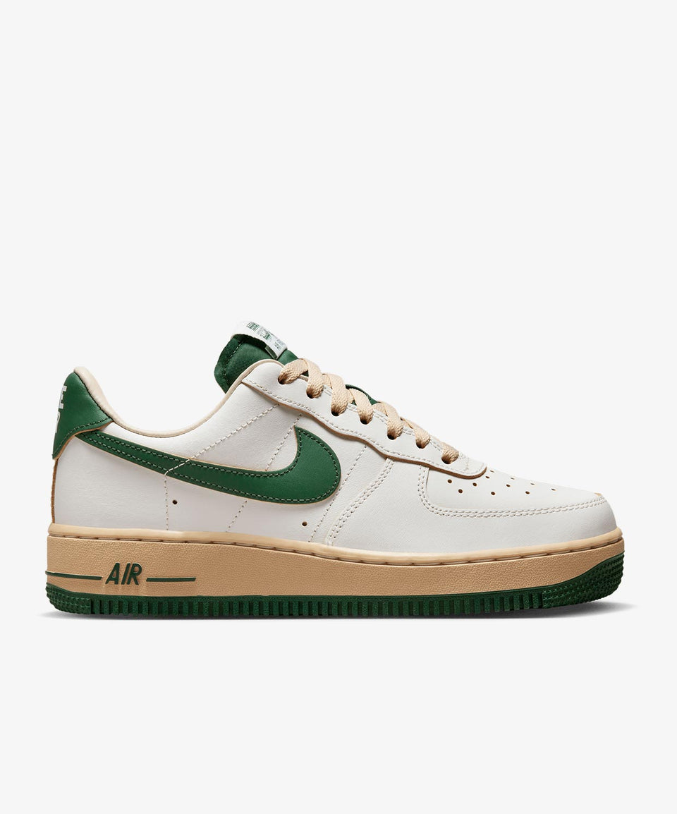 Nike Air Force 1 '07 Lv8 - Görsel 2