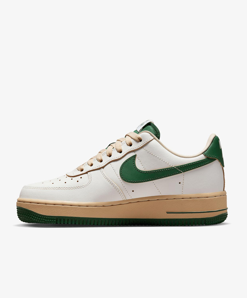 Nike Air Force 1 '07 Lv8 - Görsel 3