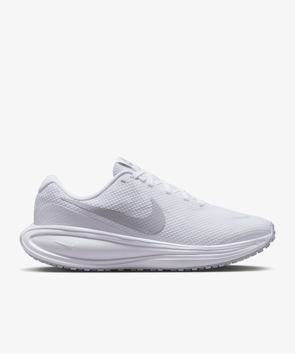 Nike Revolution 8
